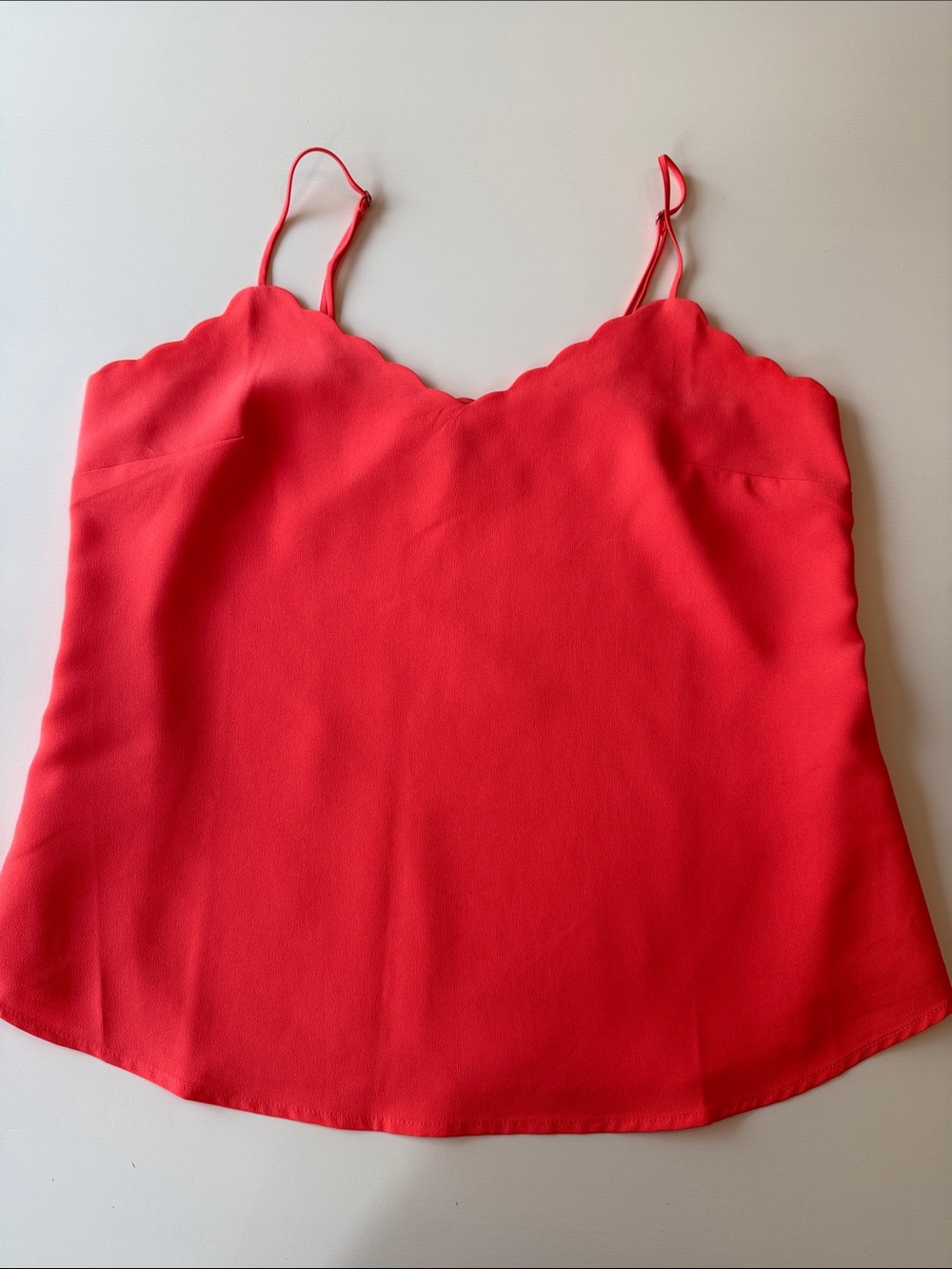 Scallop V-Neck Cami Tank Top in Coral